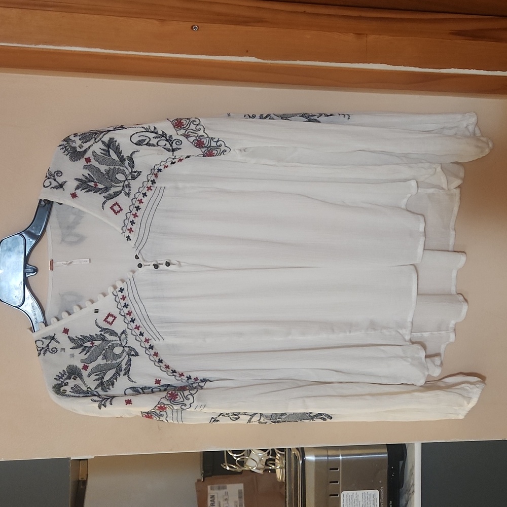 Free People Rock It Tonight Embroidered Balloon Sleeve Blouse Women's size small